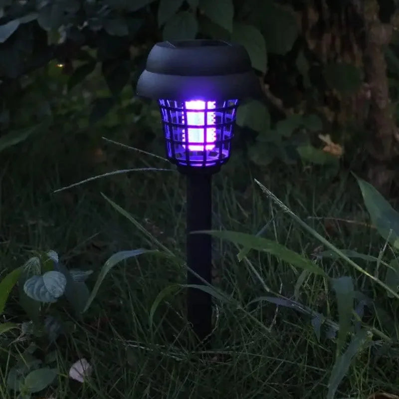 Lampe Solaire Anti-Moustiques UV — Waterproof, LED Décoratif, Jardin & Camping | Novatek Studio