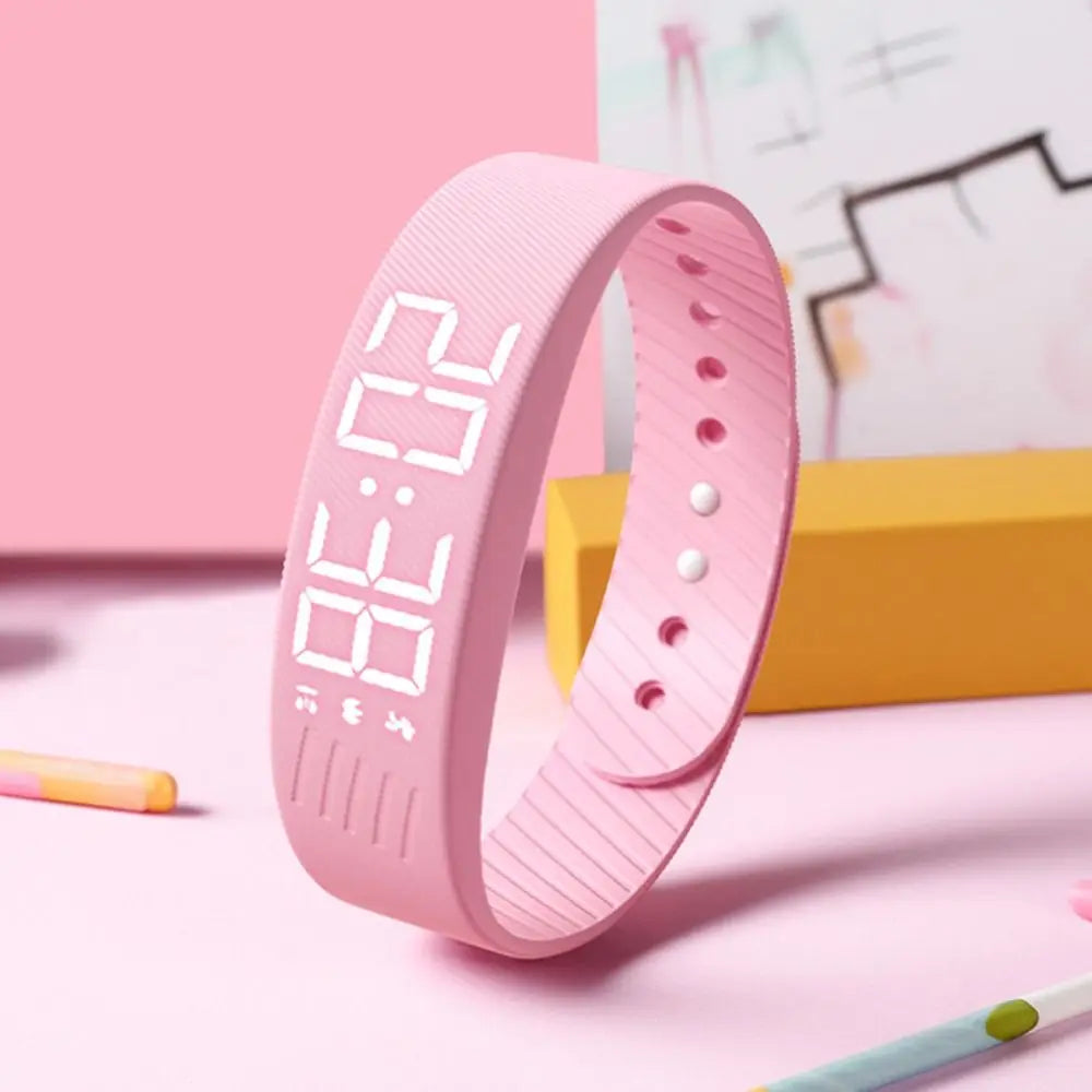 Bracelet Réveil Vibrant LED — Alarme Silencieuse, Podomètre & Waterproof | Novatek Studio