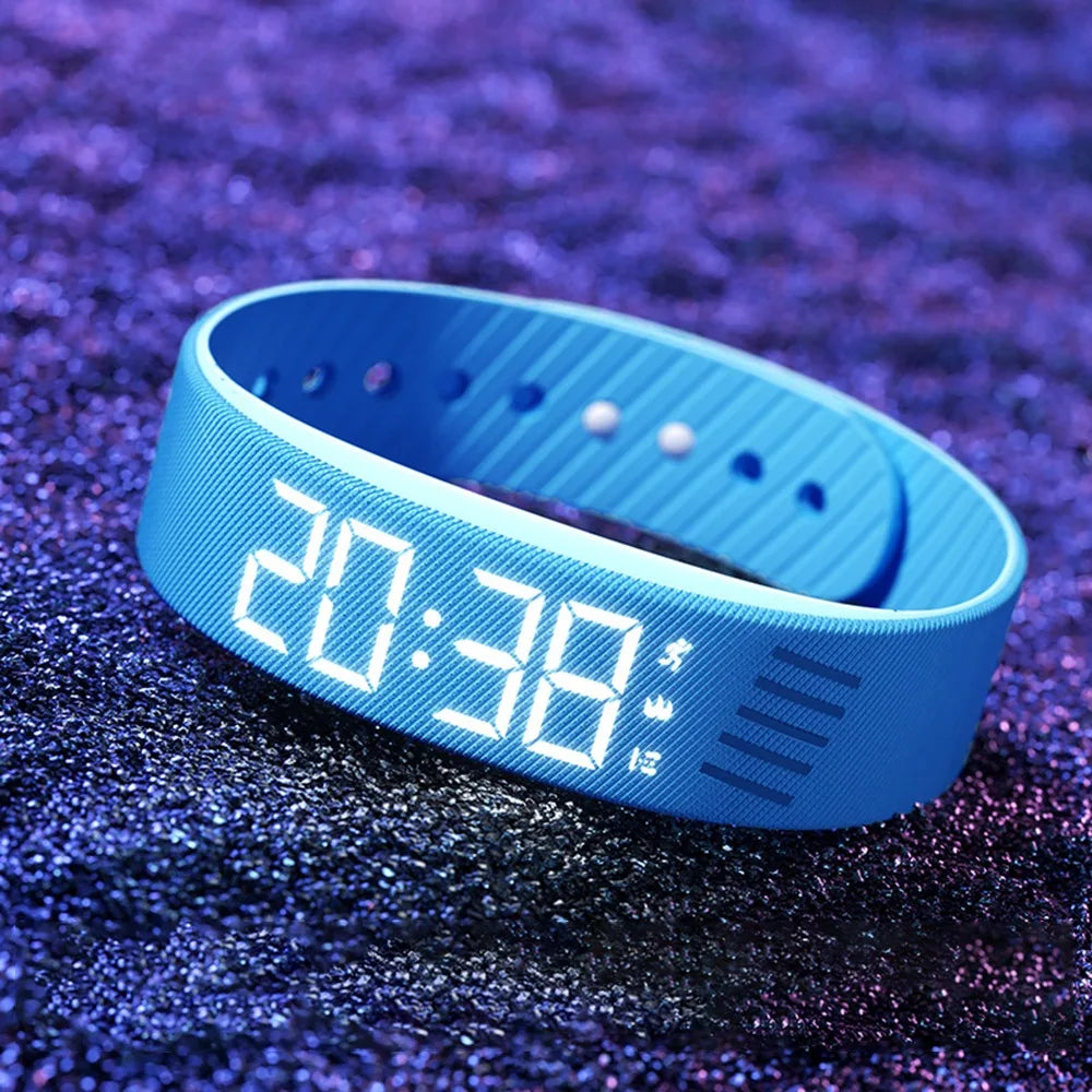 Bracelet Réveil Vibrant LED — Alarme Silencieuse, Podomètre & Waterproof | Novatek Studio